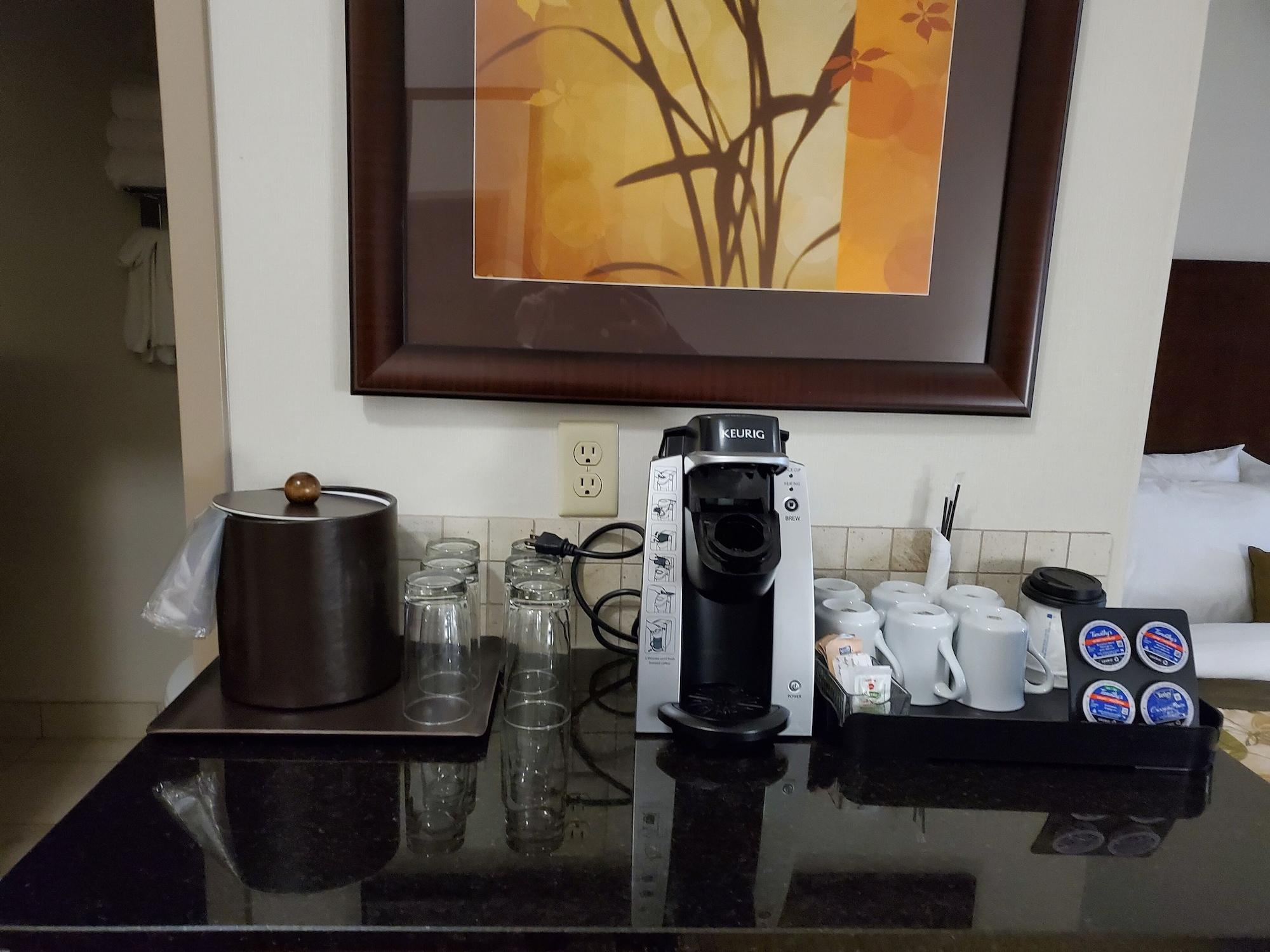 Ramada By Wyndham Olds Hotel Bagian luar foto