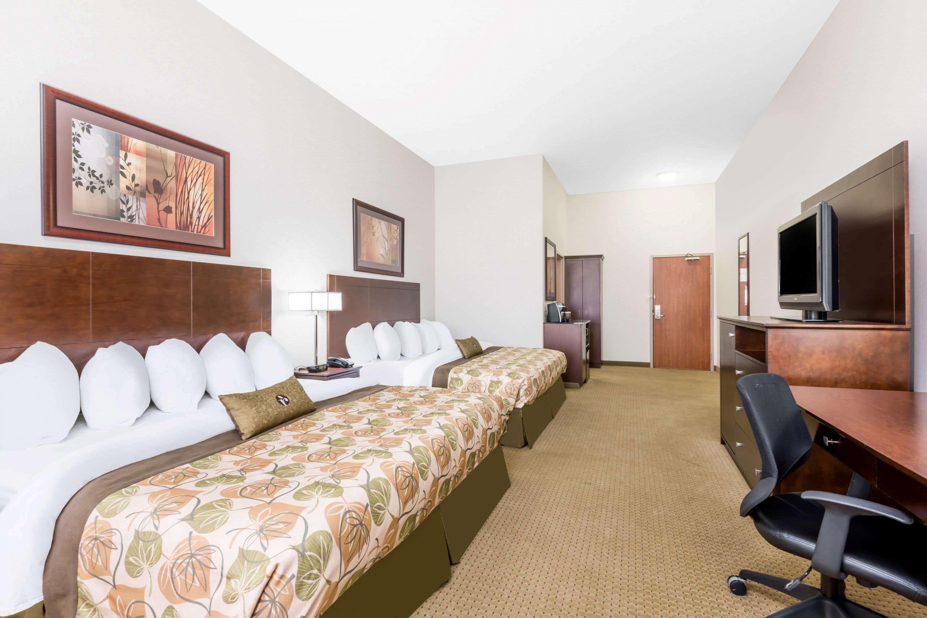 Ramada By Wyndham Olds Hotel Bagian luar foto